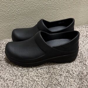Crocs Black Women's Size 8 Clogs EXCELLENT CONDITION!